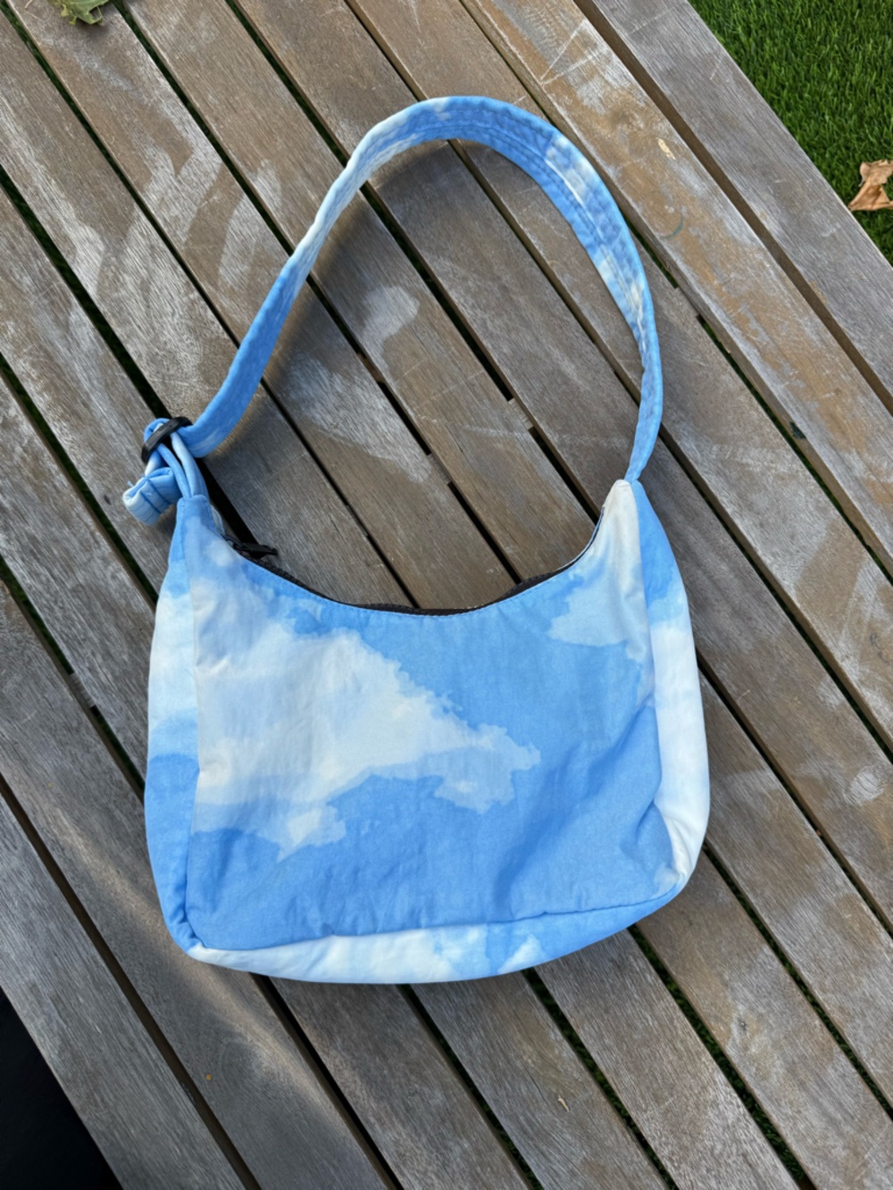 BAGGU Blue and White Cloud Shoulder Bag